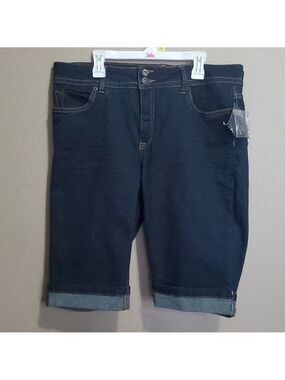 Suzy shier Liquid x capris size 13
